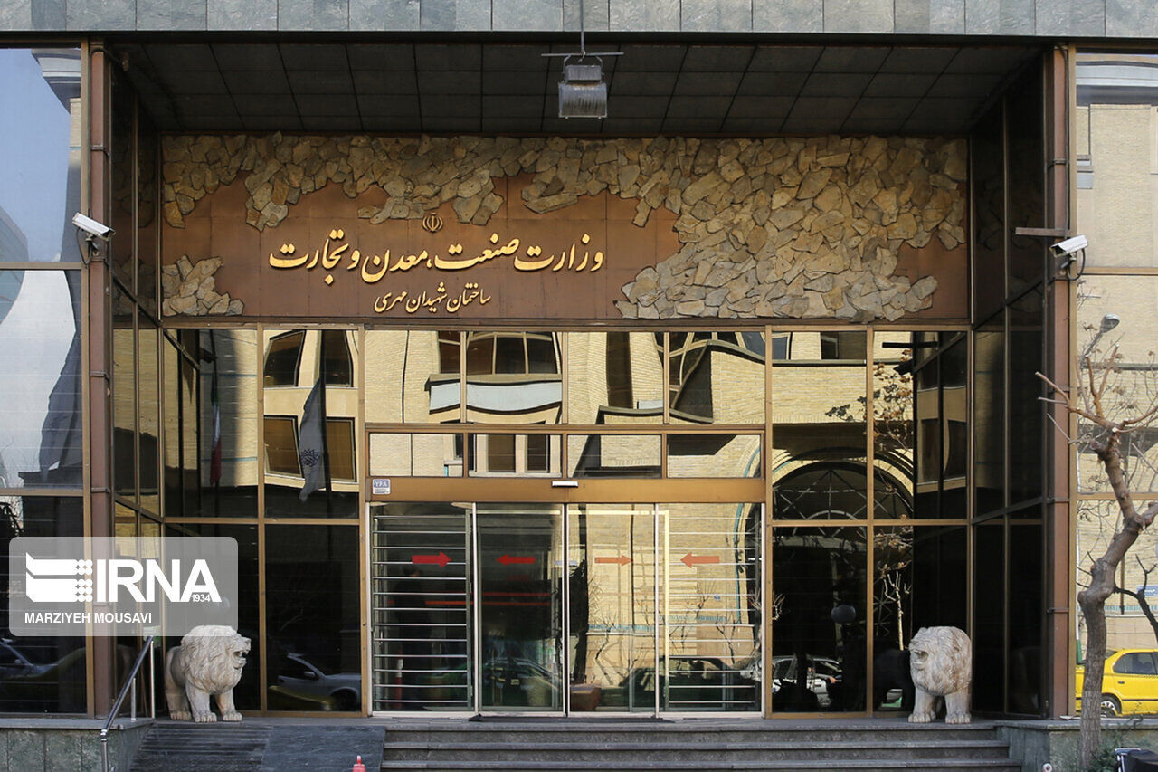 وزارت صمت تولیدکنندگان دارای صادرات را از سهمیه‌بندی فصلی ارز معاف کرد